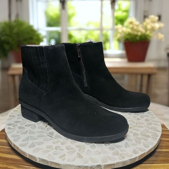 Dansko $200 Daisie Waterproof Suede Chelsea Boot Women’s EU 42 - Picture 2 of 12